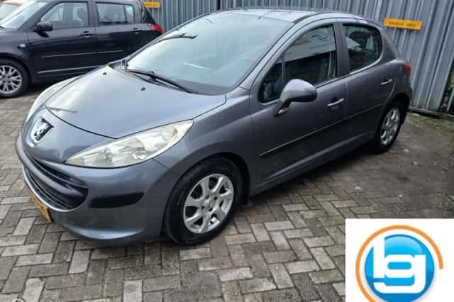 Peugeot 207 (2008) thumbnail 2