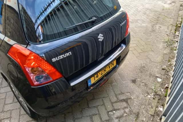 Suzuki Swift (2008) thumbnail 4