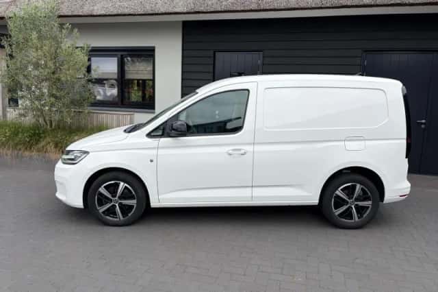 Volkswagen Caddy (2021) thumbnail 2