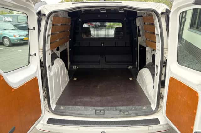 Volkswagen Caddy (2021) thumbnail 3