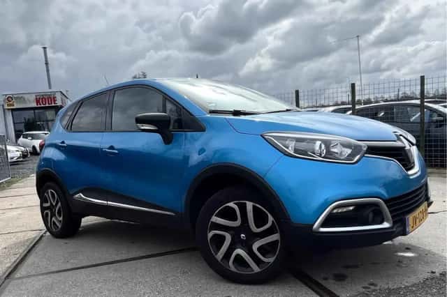 Renault Captur (2016) thumbnail 3
