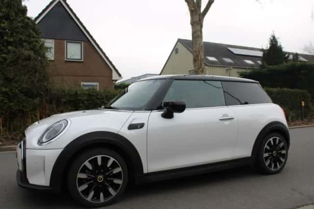 MINI Mini Electric (2023) thumbnail 4