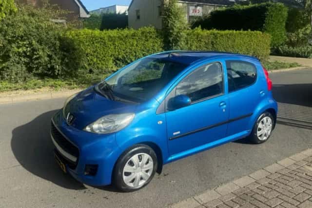 Peugeot 107 (2011) thumbnail 3