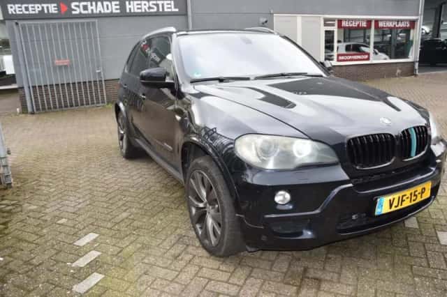 BMW X REIHE (2008) thumbnail 3