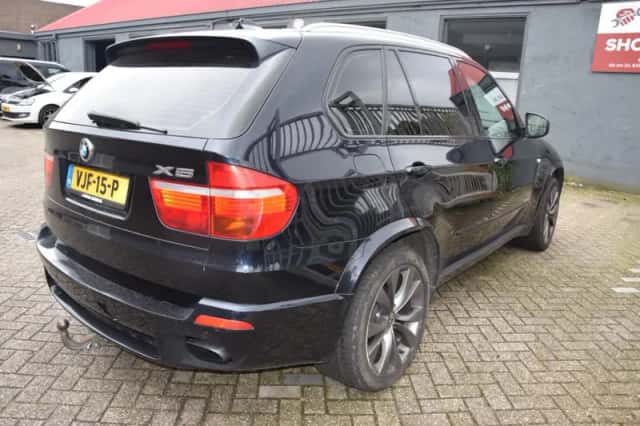 BMW X REIHE (2008) thumbnail 6