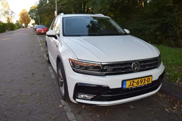 Volkswagen Tiguan (2016) thumbnail 3