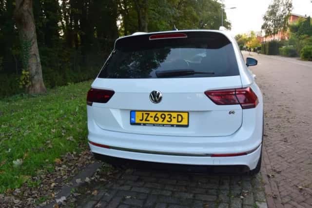 Volkswagen Tiguan (2016) thumbnail 6