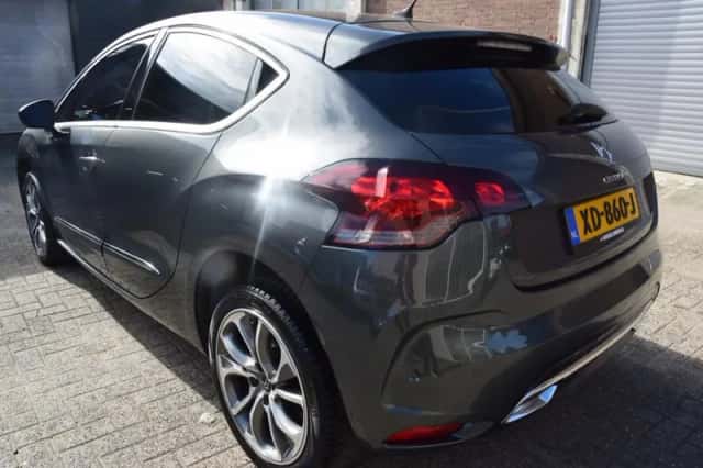 Citroën DS4 (2012) thumbnail 3