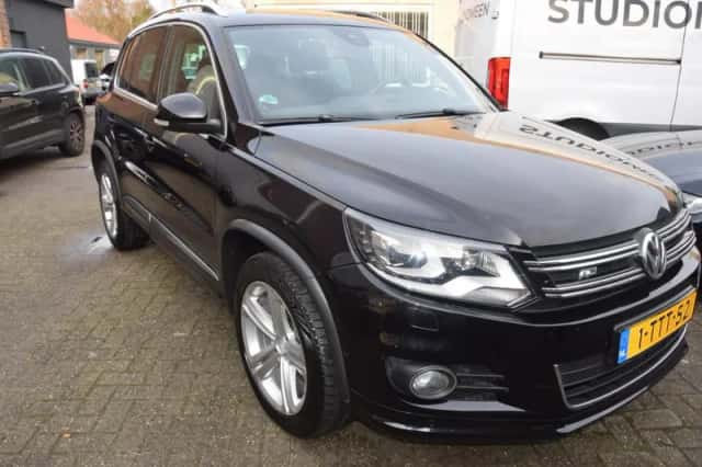 Volkswagen Tiguan (2014) thumbnail 3