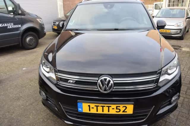 Volkswagen Tiguan (2014) thumbnail 4