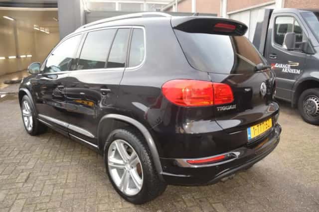 Volkswagen Tiguan (2014) thumbnail 5