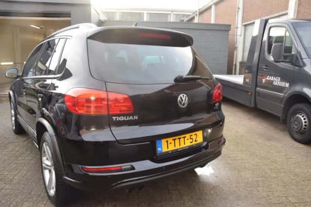 Volkswagen Tiguan (2014) thumbnail 6