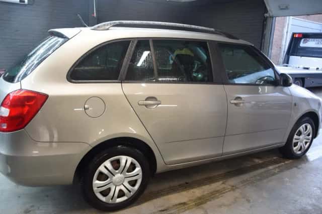 Škoda Fabia (2014) thumbnail 4