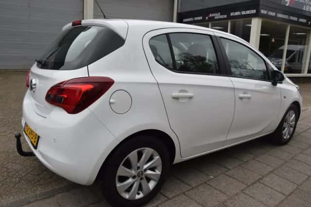 Opel Corsa (2015) thumbnail 4