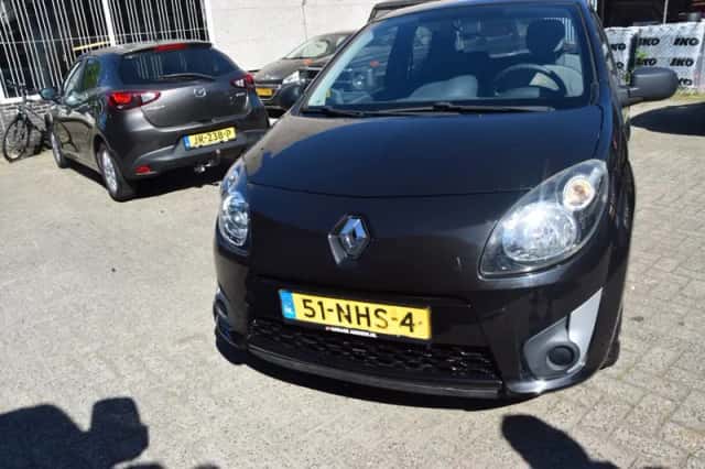 Renault Twingo (2010) thumbnail 2