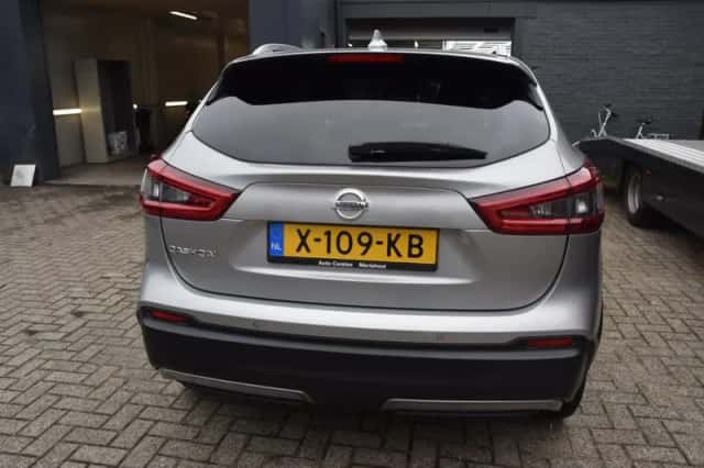 Nissan Qashqai (2018) thumbnail 4