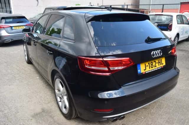 Audi A3 (2016) thumbnail 6