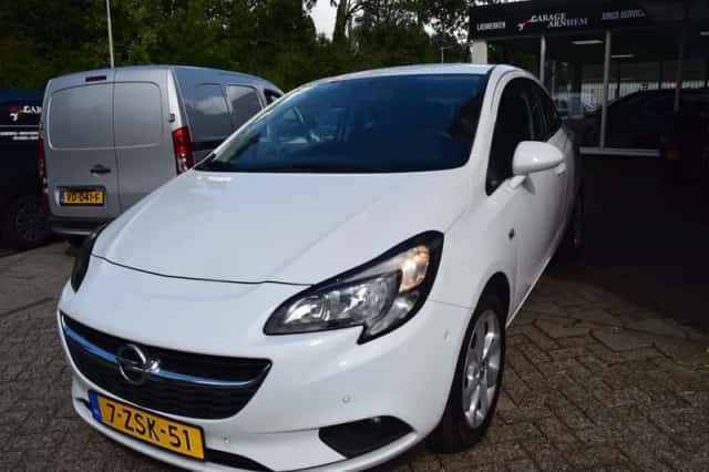 Opel Corsa (2015) thumbnail 2