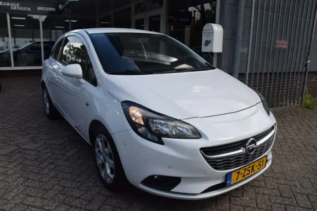 Opel Corsa (2015) thumbnail 4