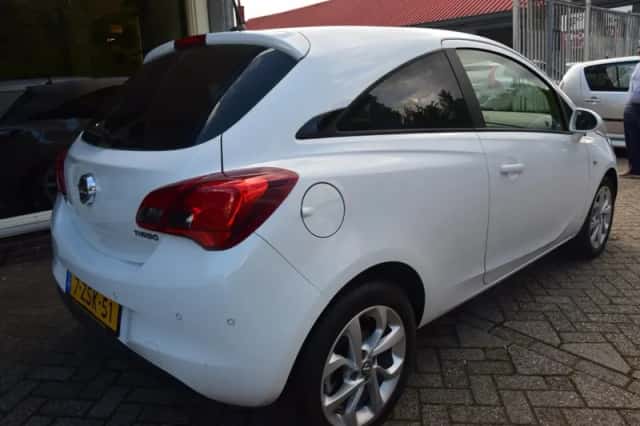 Opel Corsa (2015) thumbnail 5
