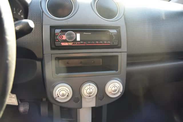 Mitsubishi Colt (2008) thumbnail 6