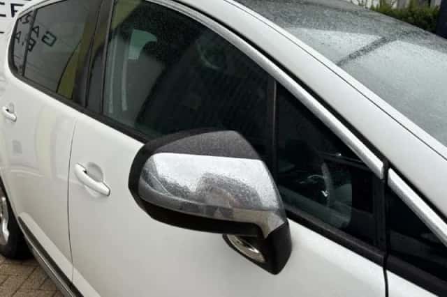 Peugeot 3008 (2013) thumbnail 5
