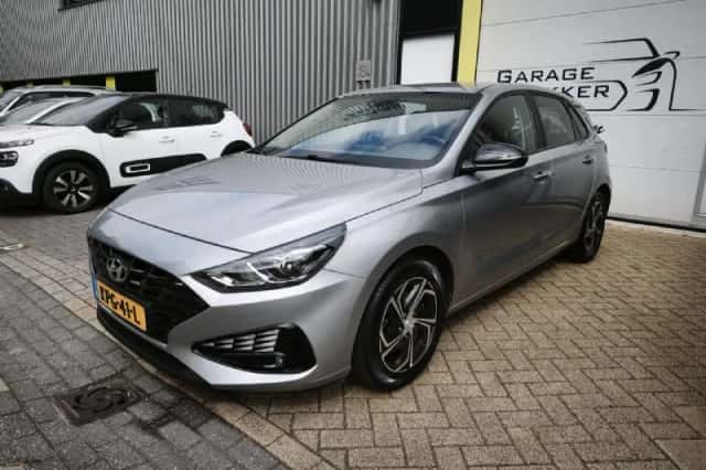 Hyundai i30 (2022) thumbnail 5