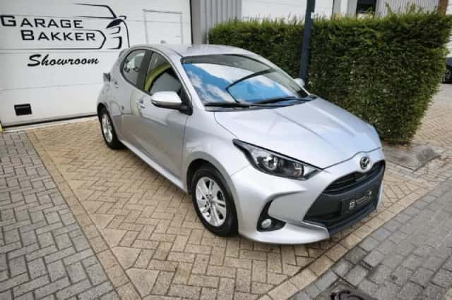 Mazda 2 Hybrid (2023) thumbnail 2