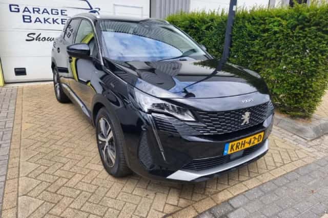 Peugeot 3008 (2021) thumbnail 2