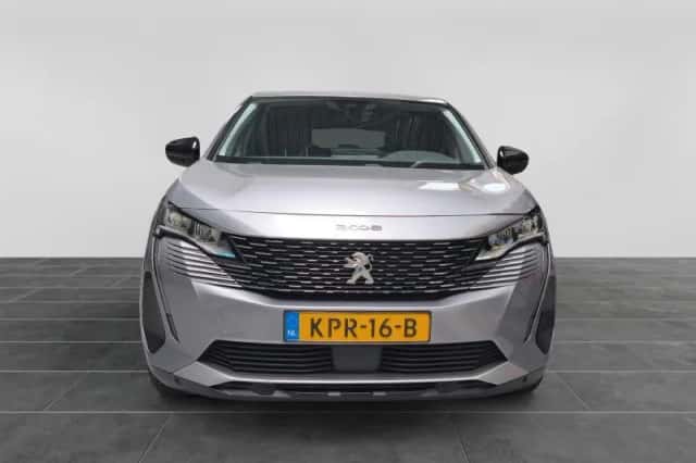 Peugeot 3008 (2022) thumbnail 2