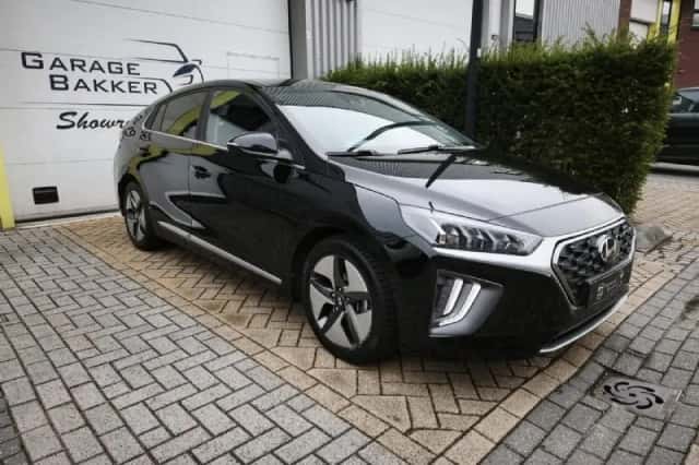 Hyundai Ioniq (2022) thumbnail 2