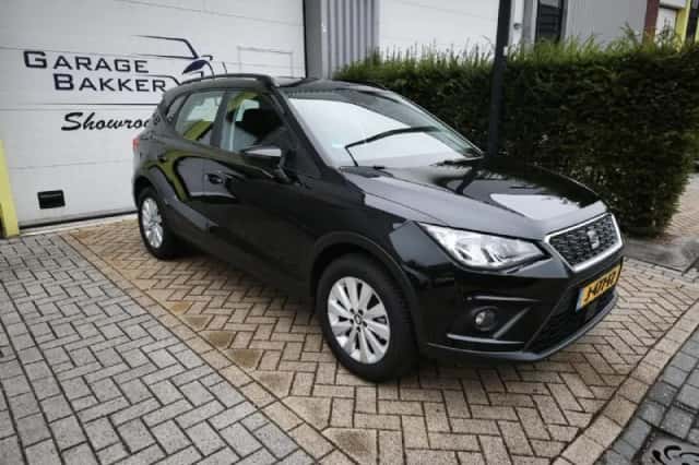 SEAT Arona (2019) thumbnail 2