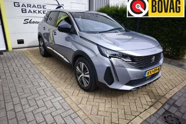 Peugeot 3008 (2022) thumbnail 1