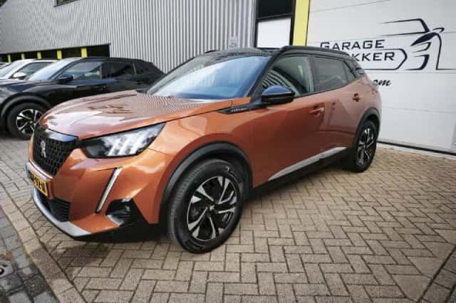 Peugeot 2008 (2021) thumbnail 6