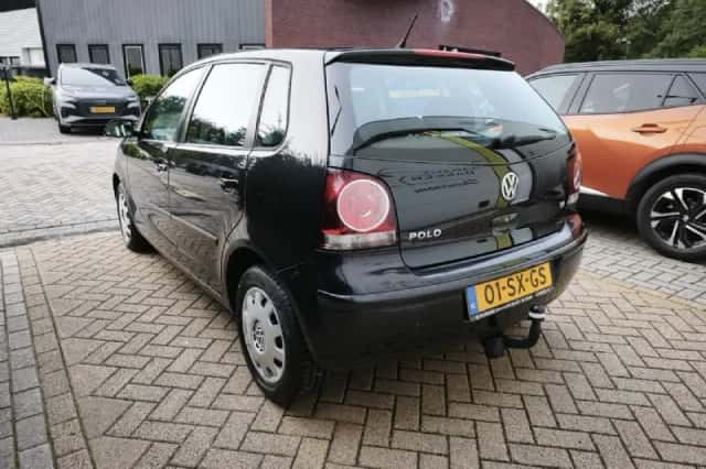 Volkswagen Polo (2006) thumbnail 5
