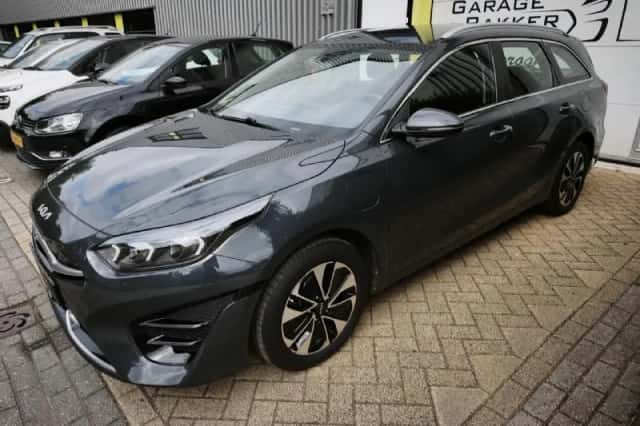 Kia Ceed (2023) thumbnail 6