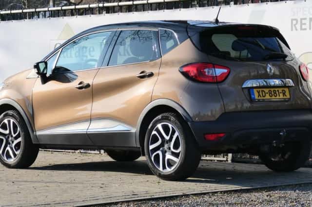 Renault Captur (2017) thumbnail 2