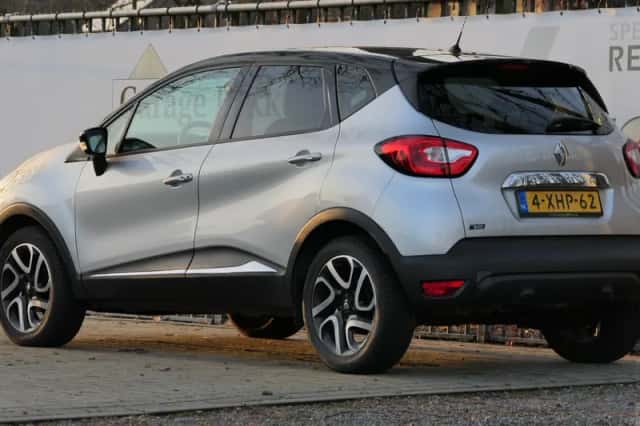 Renault Captur (2014) thumbnail 2