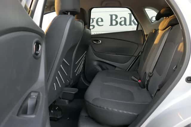 Renault Captur (2014) thumbnail 5
