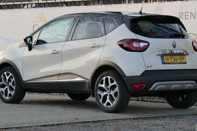 Renault Captur (2019) thumbnail 2