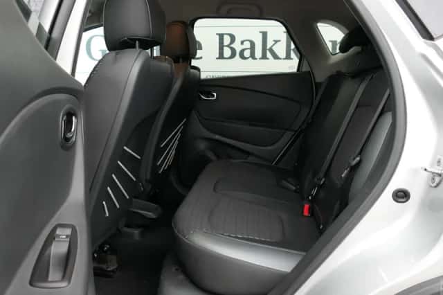Renault Captur (2016) thumbnail 5