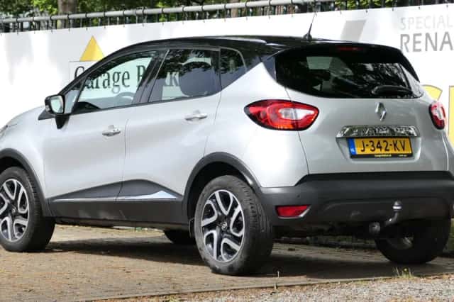 Renault Captur (2017) thumbnail 2
