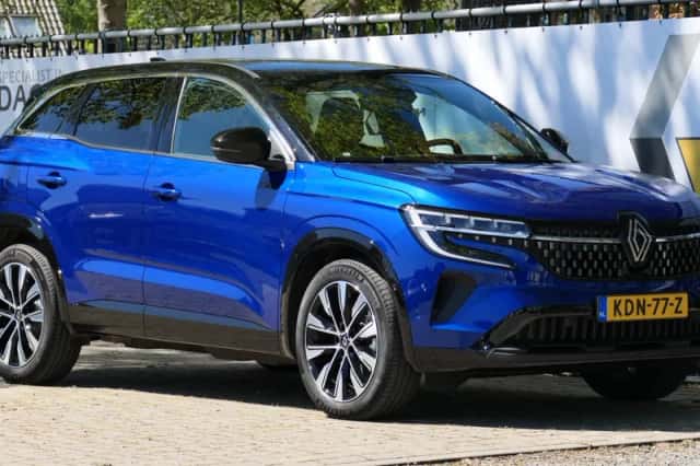 Renault Austral (2025) thumbnail 1