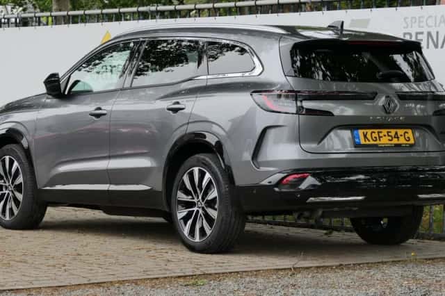 Renault Espace (2025) thumbnail 2