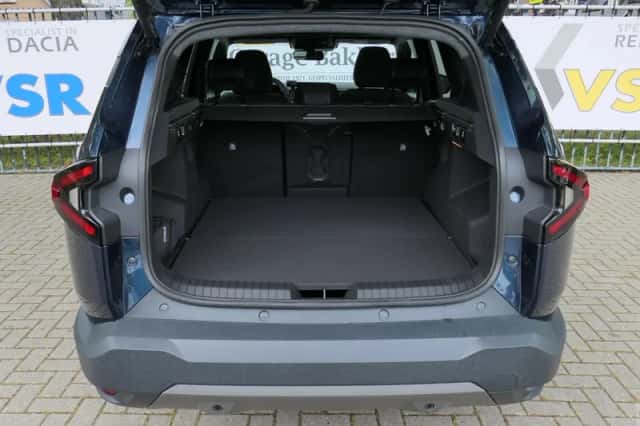 Dacia Bigster (2026) thumbnail 6