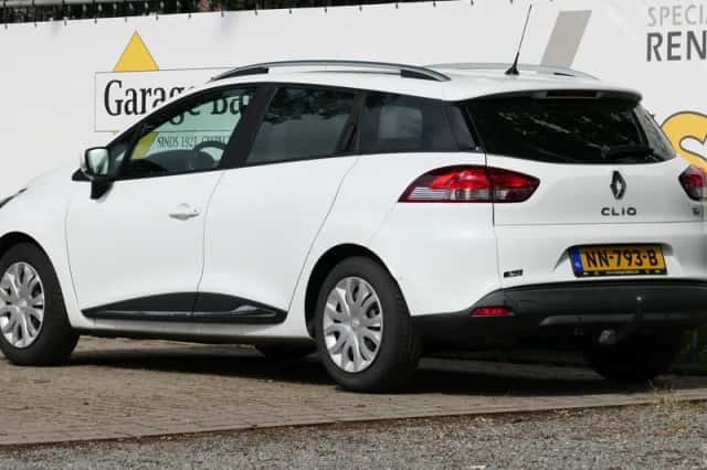 Renault Clio (2015) thumbnail 2