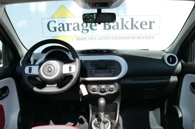 Renault Twingo (2016) thumbnail 3