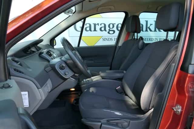 Renault Scénic (2008) thumbnail 4