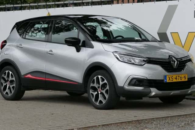 Renault Captur (2018) thumbnail 1
