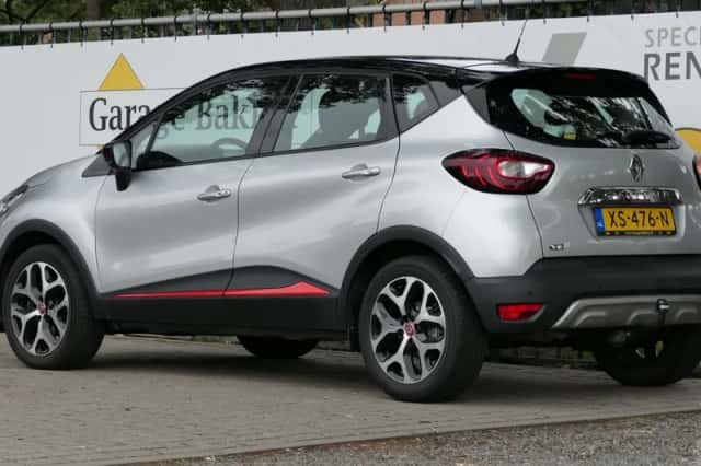 Renault Captur (2018) thumbnail 2